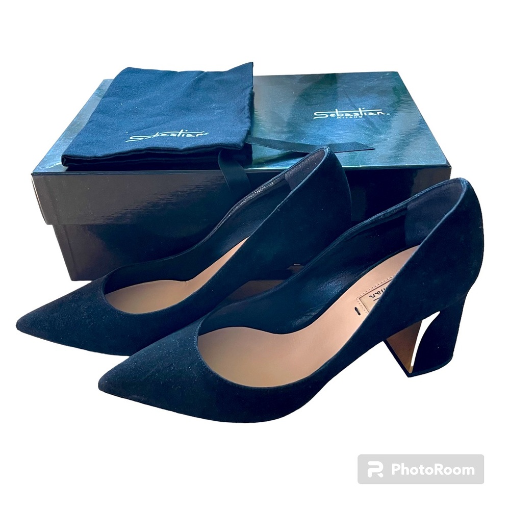 NWB Sebastian Milano Black Suede Pumps size 7.5 M